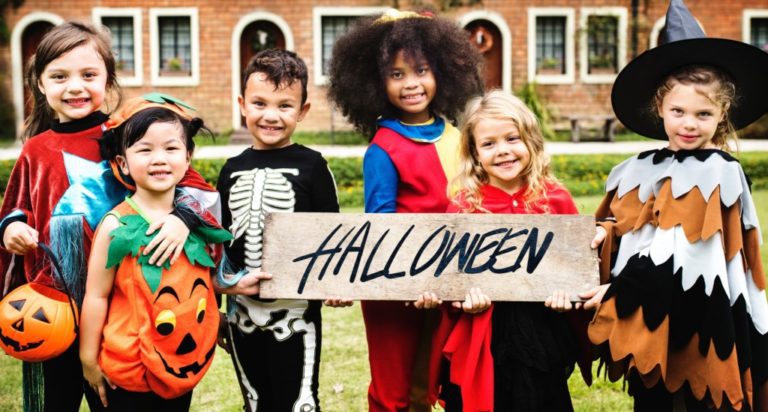 Memphis Moms Blog kids on Halloween