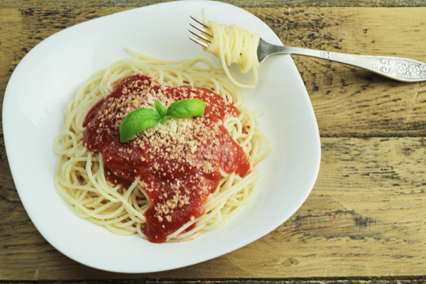 cook spaghetti for dinner