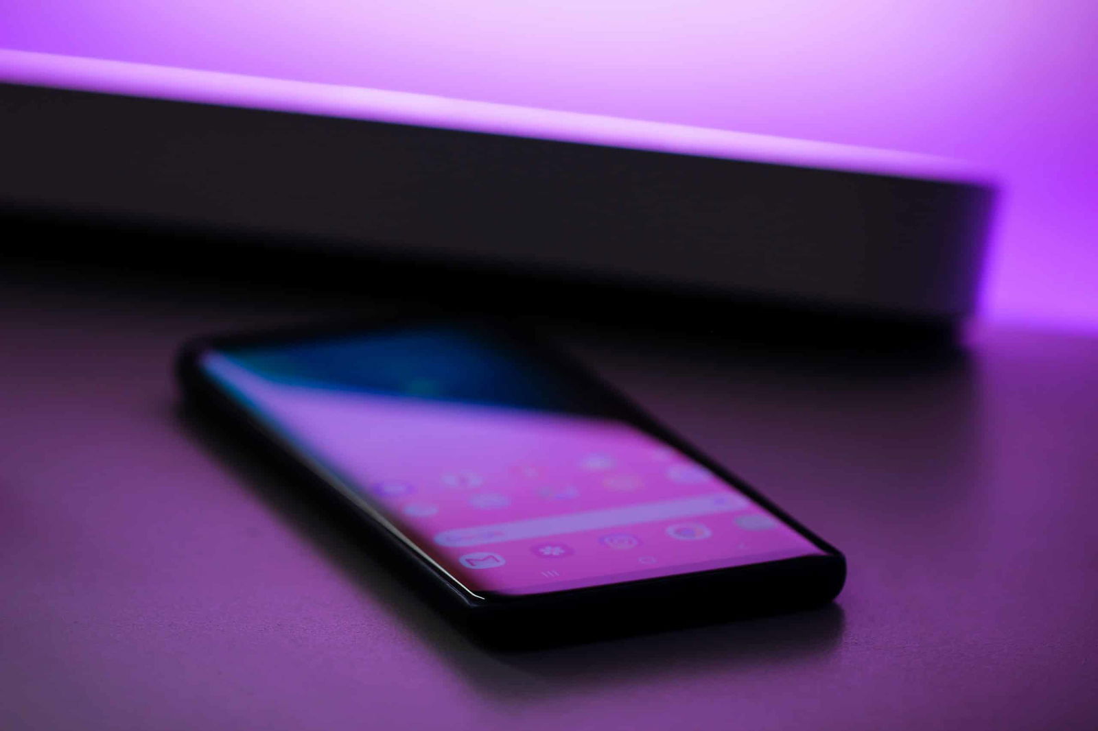 Picture of a smartphone on a table