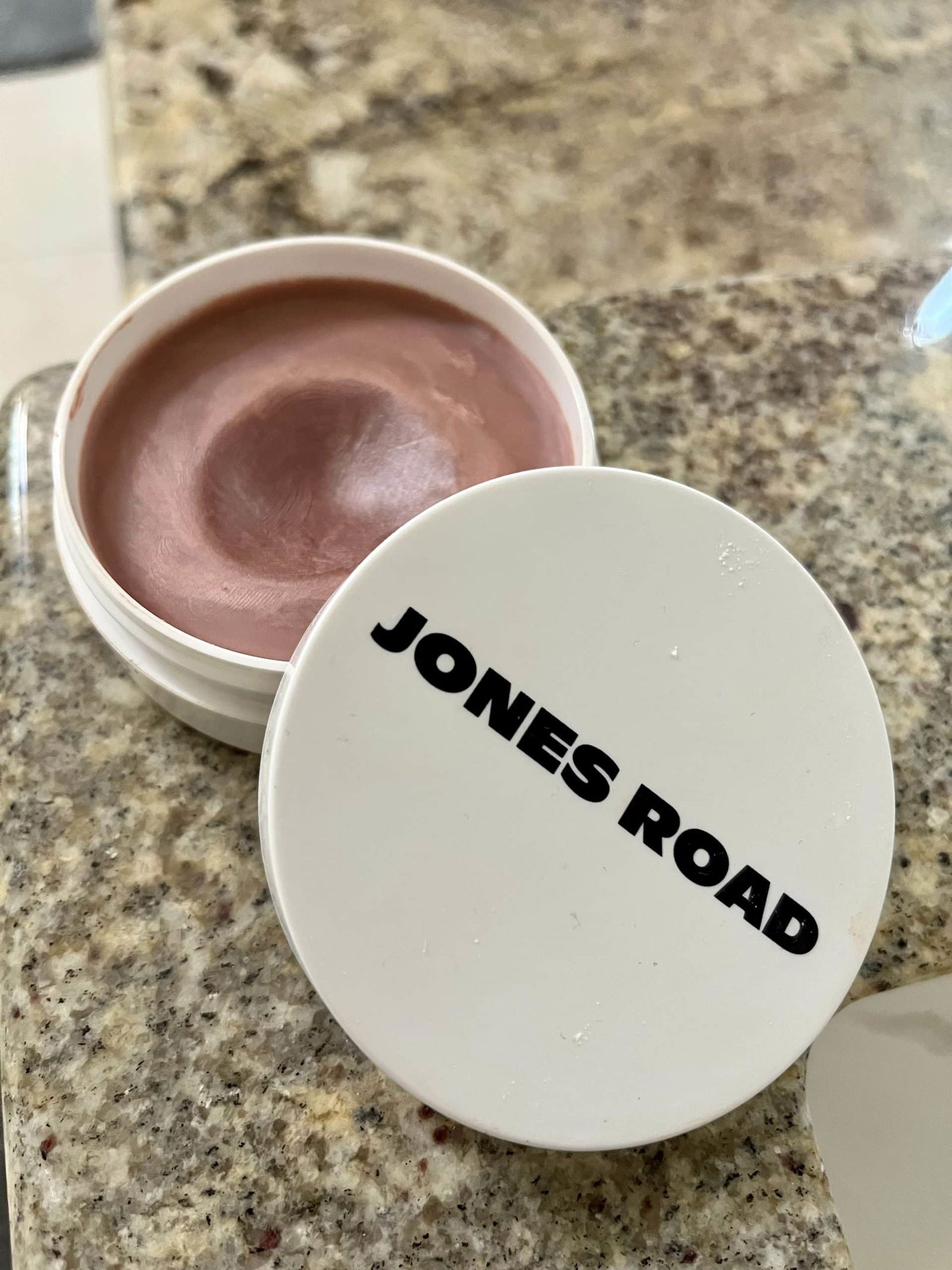 jones road makeup skincare