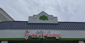 Sweet Noshings sign