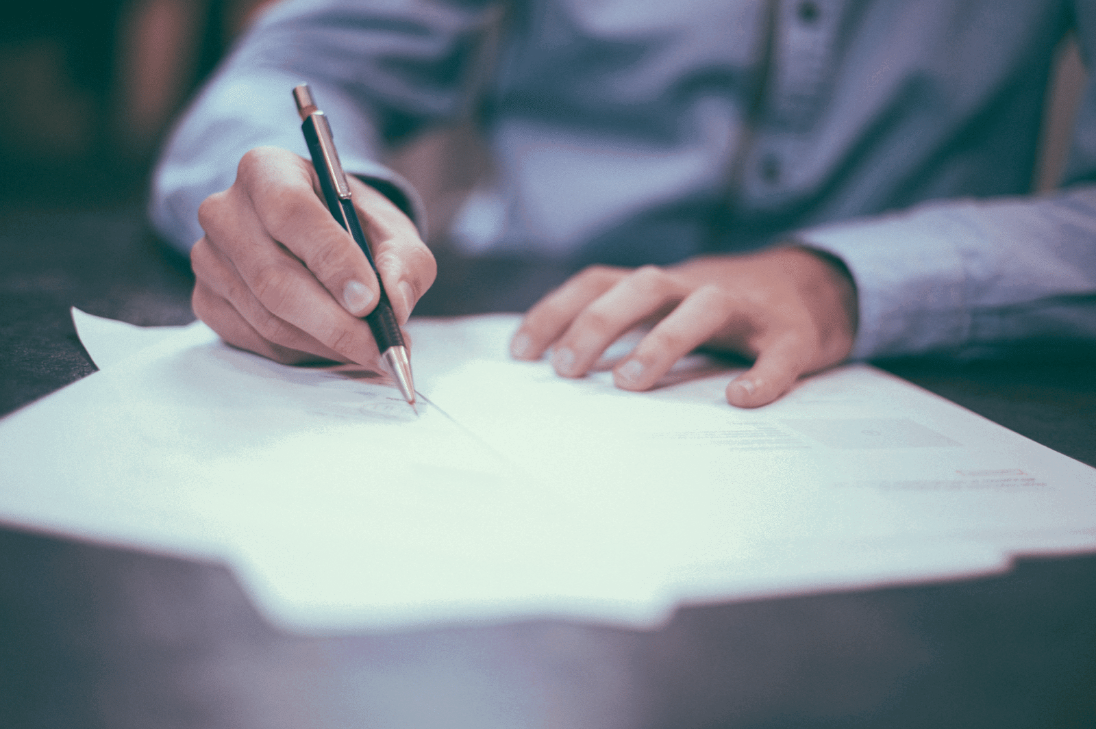 signing a trust during estate planning